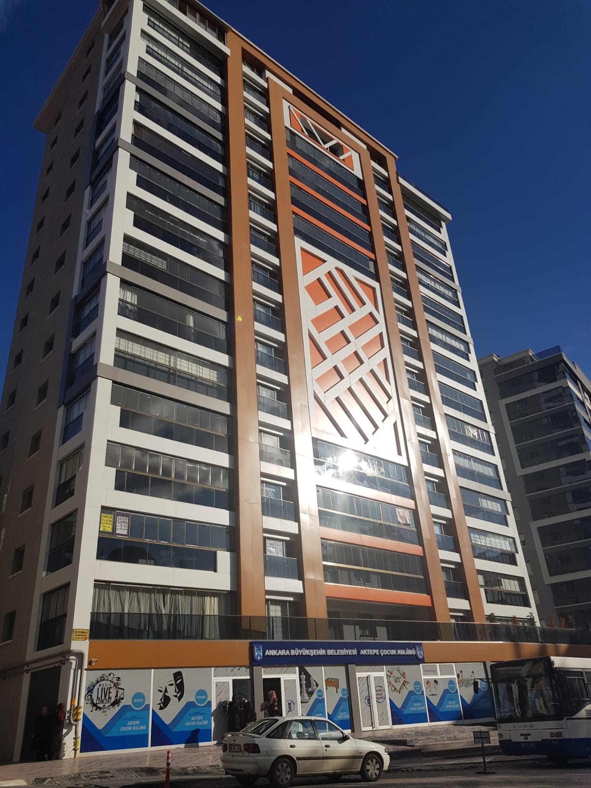 ZEYİNDALI APARTMANI